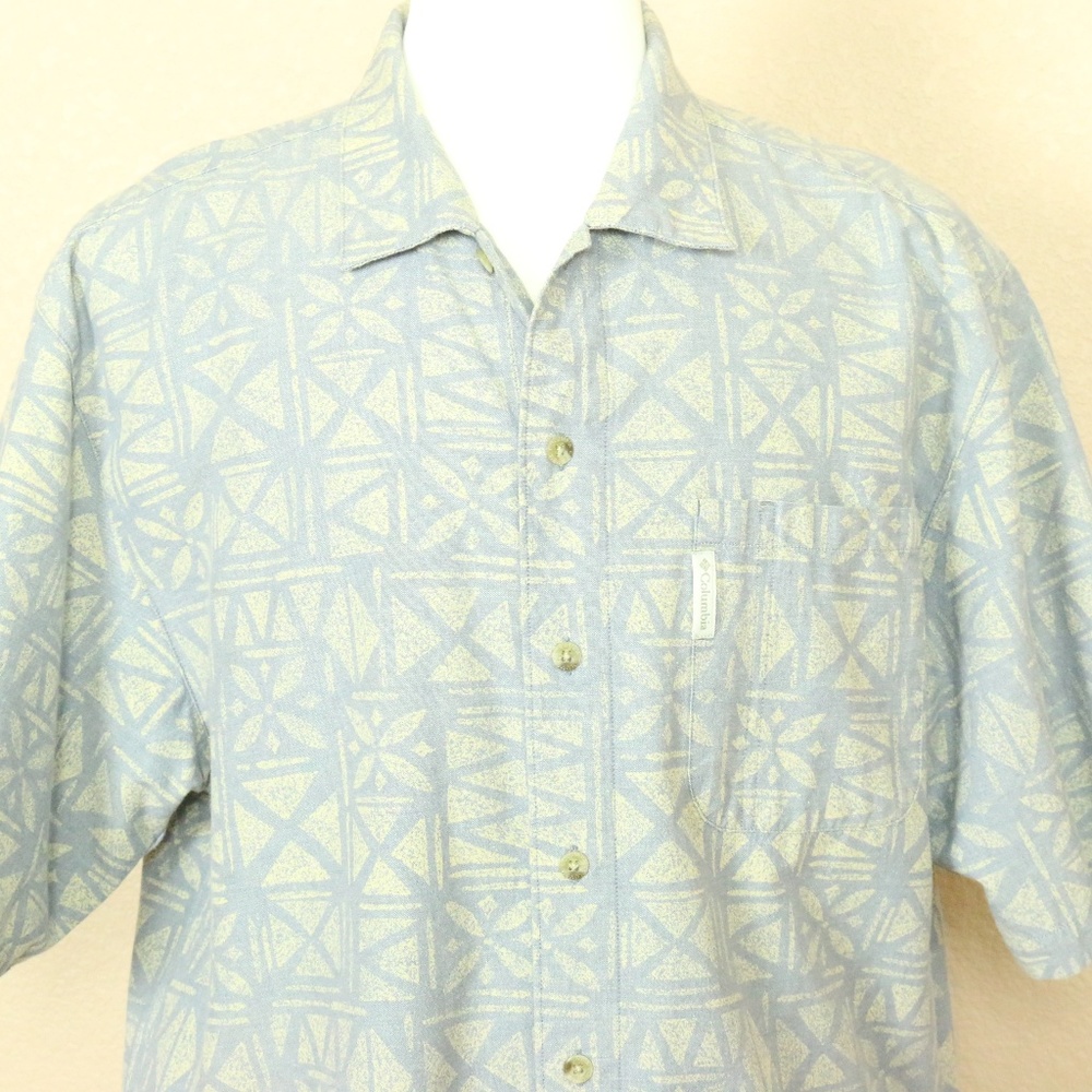 SOLD Columbia Short Sleeve Camp Shirt Blue Gray